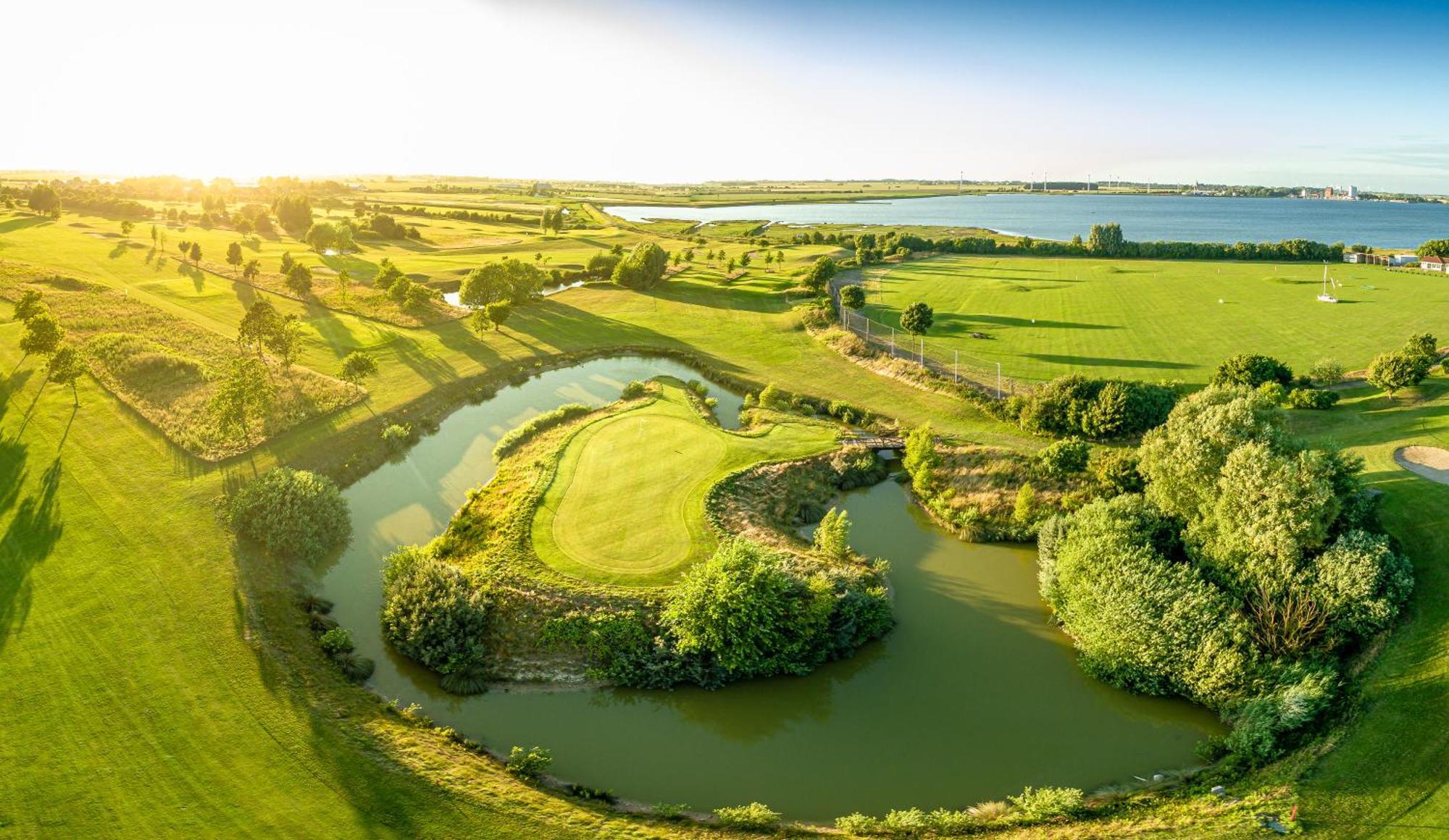 Golf 'N Wave Aktivresort Fehmarn Exterior foto