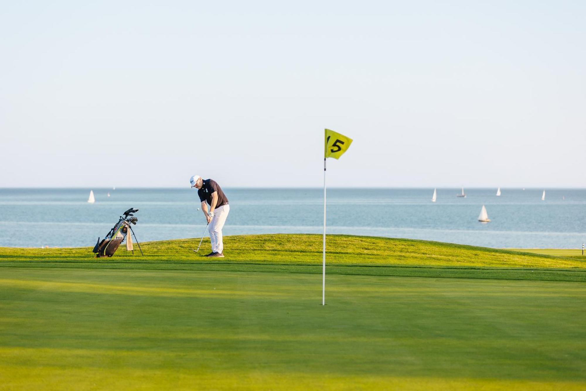Golf 'N Wave Aktivresort Fehmarn Exterior foto